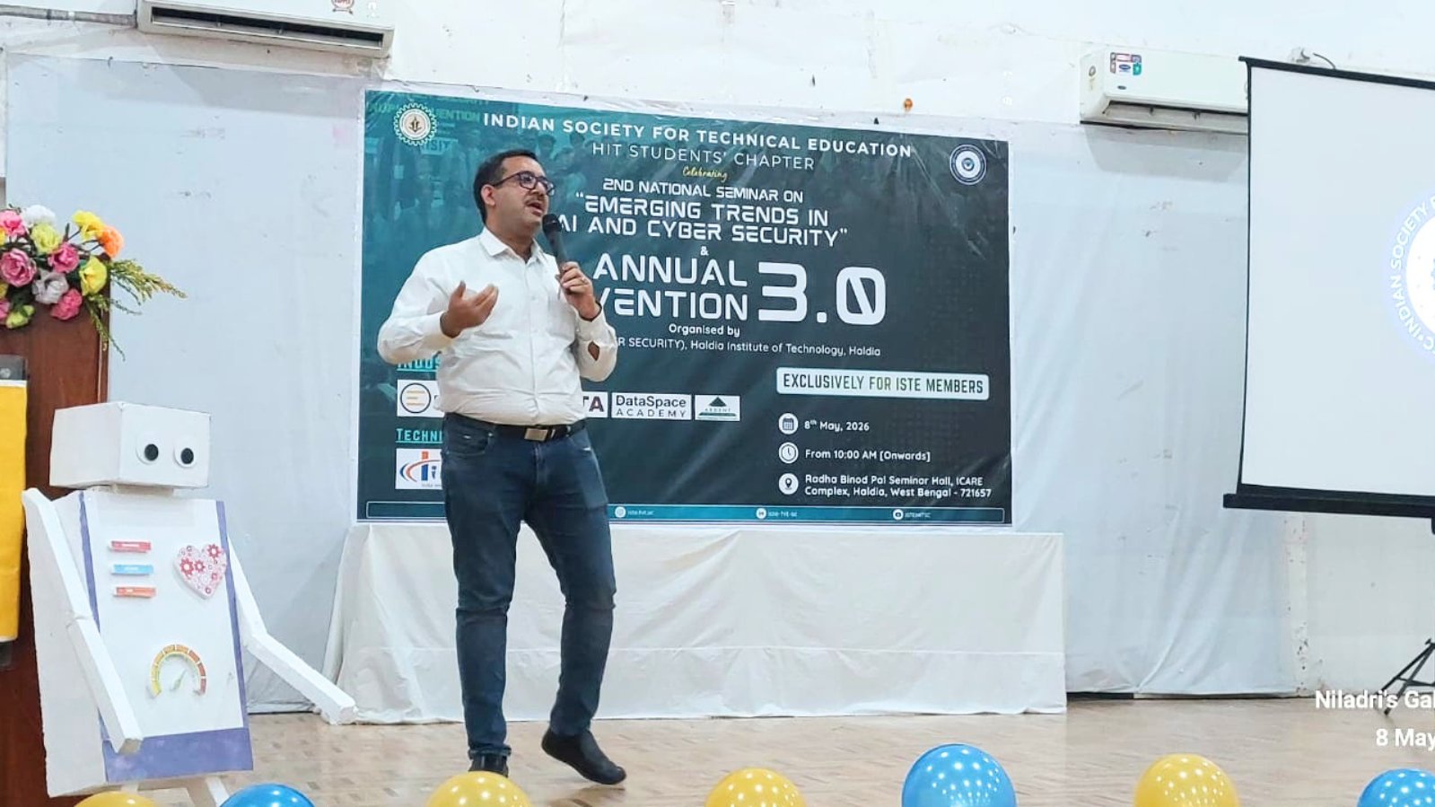 Sushobhan Mukherjee Speaking At HIT